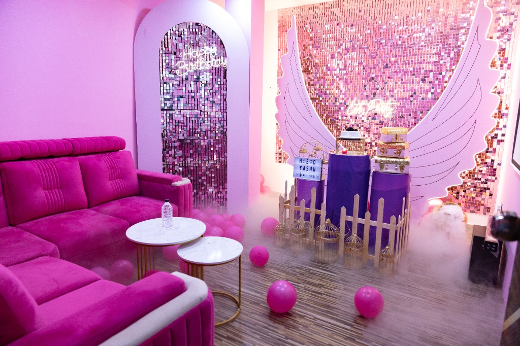 Pink Angel Wings Birthday Suite
